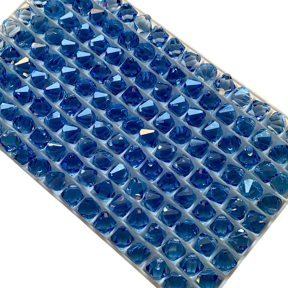 Swarovski Lot/24 8mm Light Sapphire Bicone Faceted Crystals - Made in Au…